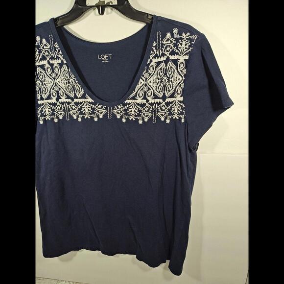 Loft Women's Large Navy Blue Short Sleeve Scoop Neck Lightweight Top Tee Shirt - Picture 3 of 10